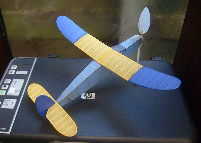 Dave Crompton pretty Peanut 'Korda Wake' Dave Crompton pretty Peanut 'Korda Wake'